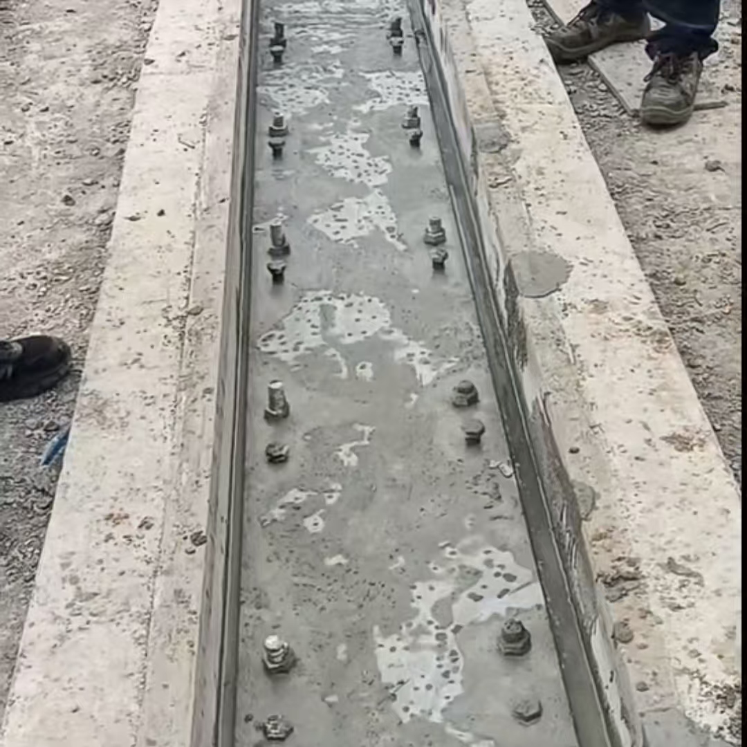 榆社港口码头起重机龙门吊重型机械设备稳固用早强快凝轨道胶泥